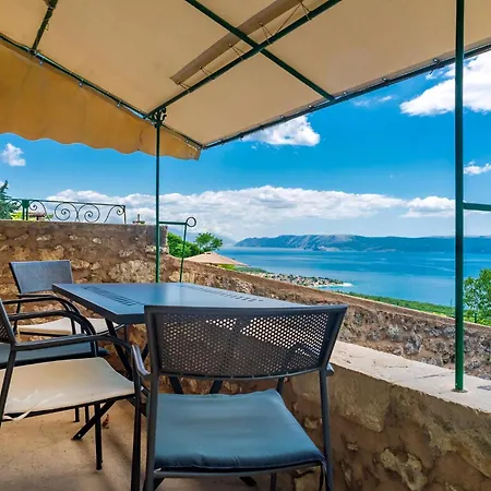 Milka Mit Pool Fuer 2 Personen Und 2 * Crikvenica